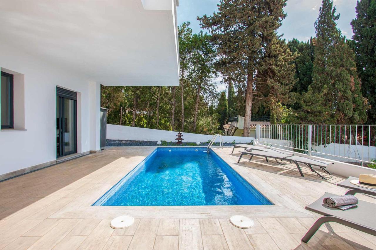 네르하 Capistrano Garden, Piscina Privada Y Vistas Al Mar 빌라 외부 사진